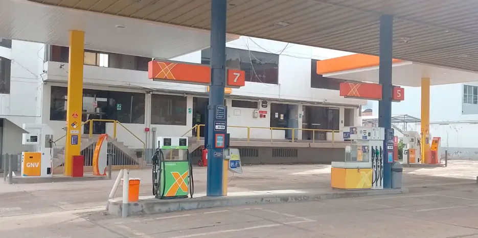 Estaciones de servicio GNL - GNC con depósito soterrado | Grupo HAM Proyecto Yellow Estaciones de servicio GNC - GNL con depósito soterrado para espacios reducidos | Grupo HAM Proyecto Yellow