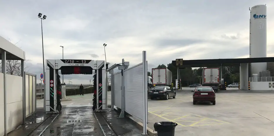 Estacions de servei de gas natural liquat amb servei d'autorentat, gestionada per General de Gasolineras